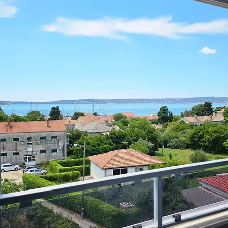 Adriatic Brezze Апартаменти Каштела